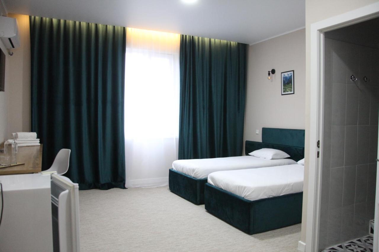 Jardin Hotell Aktobe Eksteriør bilde
